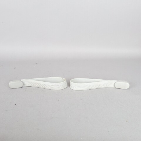 2002 Volkswagen Eurovan Parts Johnny need to put as a set with 25382-16,43,25