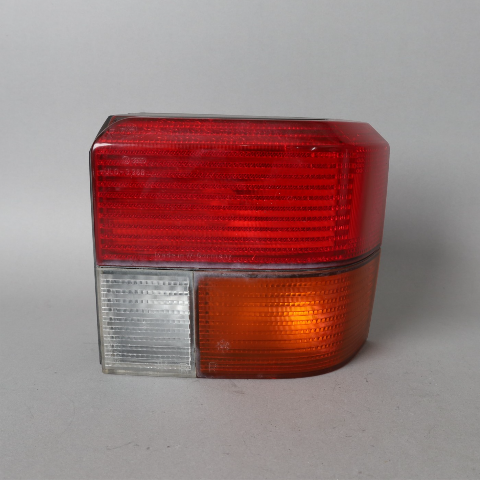 1992-2002 Volkswagen Eurovan Right Tail Light Lamp 701945096A NOTE OEM Used