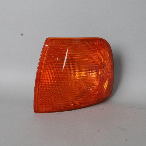 1999-2003 Volkswagen Eurovan Left Turn Signal Marker Light 7D0953041E OEM Used