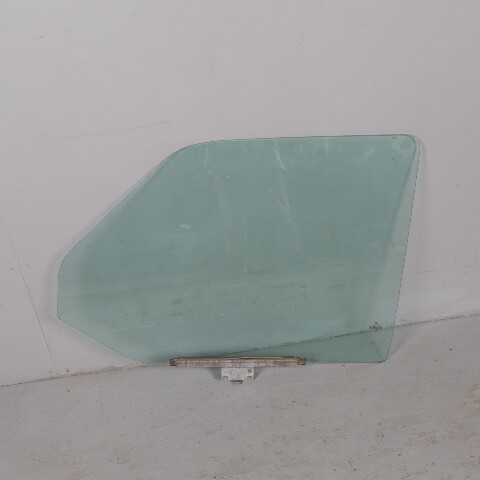 1992-2003 Volkswagen Eurovan Left Front Door Glass Window 703845201 OEM Used