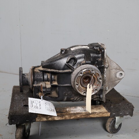 2001-2006 BMW 325i Rear Axle Differential Carrier 33107531625 OEM Used