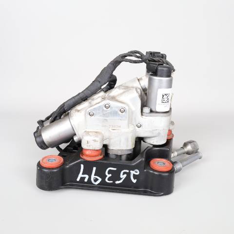 2009 BMW 750Li Dynamic Drive Valve Block 37146775258 OEM Used