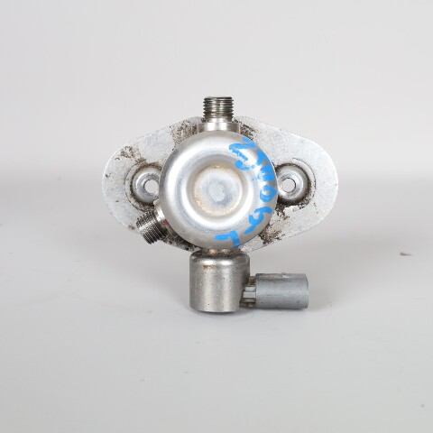 BMW 550i 650i 750i X5 X6 M5 High Pressure Fuel Pump 13517599865 OEM