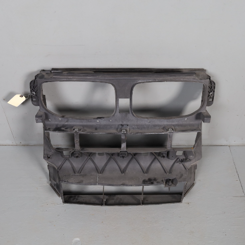 2011-2013 BMW X5 E70 Center Radiator Air Duct OEM 51647222952