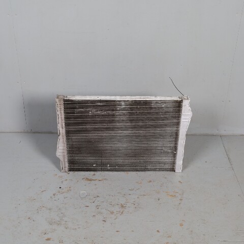 2009-20104 BMW X5 X6 3.0 Radiator 17117533472 OEM Used