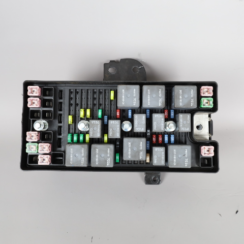 2005-2006 Ford Mustang GT 4.6 Under Hood Fuse Box 6R3T14K001CA OEM Used