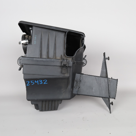 2001-2006 BMW 325i X3 M54 3.0 Air Cleaner Filter Box 13717501972 OEM Used