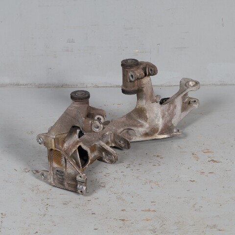 1999-2004 Porsche 911 996 Right Rear Suspension Bracket 99633105602 OEM Used