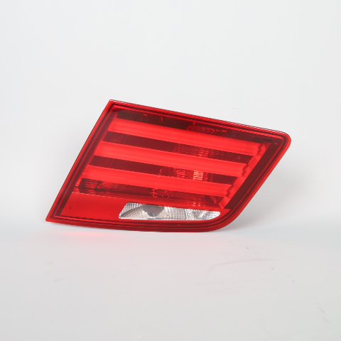2011-2013 BMW 528i 535i 550i M5 F10 Right Tail Light 63217203226 OEM Used