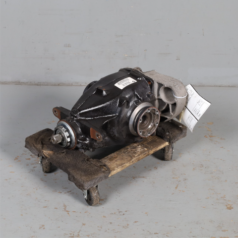 2013-2015 BMW X1 E84 3.0 Rear Axle Differential Carrier 33107592937 OEM Used