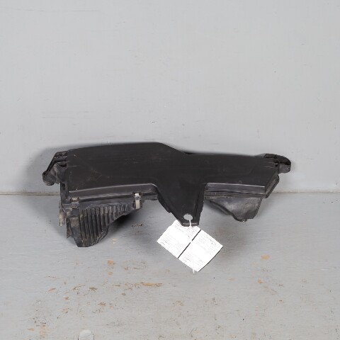 2014-2018 BMW 328D Diesel Air Cleaner Filter Housing 13718507313 OEM Used