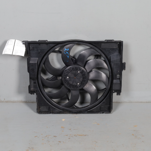 2014-2016 BMW 328iGT 335iGT Radiator Fan With Shroud 17428641965 OEM Used