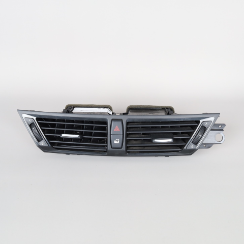 2013-2015 BMW X1 E84 Center Dash Air Vent 64229258354 OEM Used