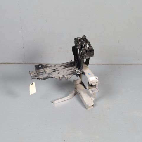 11-16 BMW 528i 535i 550i Right Hood Latch Support Bracket 51647200794 OEM