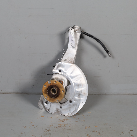 2011-2018 Porsche Cayenne Left Front Spindle Knuckle Hub OEM 95834115500