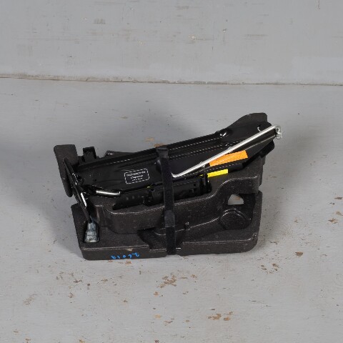 2011-2016 Porsche Cayenne Scissor Jack Lift and Tool Kit OEM