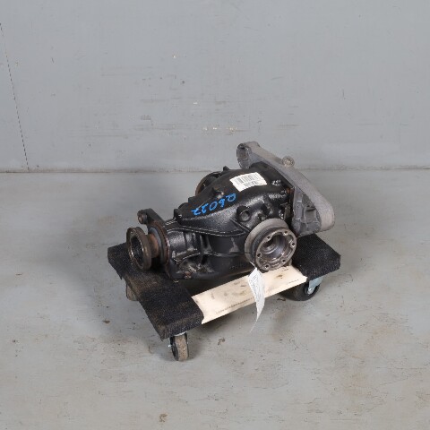 2000-2003 BMW 525i 528i 530i Rear Differential Carrier 32107529494 OEM