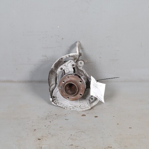 2001-2003 BMW 525i 530i Left Front Spindle Knuckle Hub 31211092853 OEM