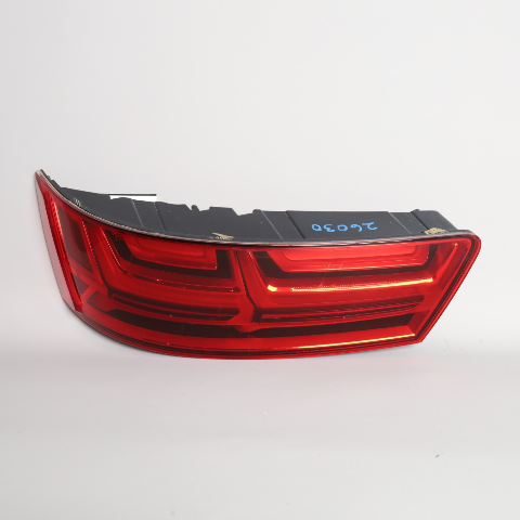 2017-2019 Audi Q7 Left Lid Mounted Tail Light OEM 4M0945093D