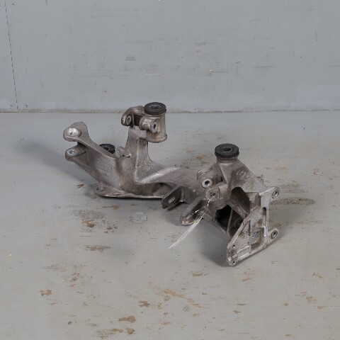 1999-2004 Porsche 911 996 Left Rear Suspension Bracket 99633115107 OEM
