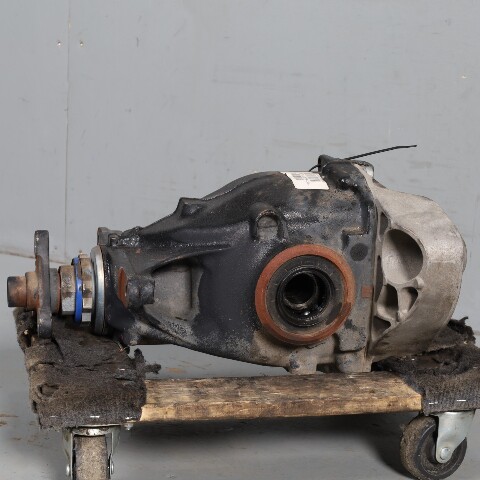 2012-2016 BMW 320i 328i 335i 428i 435i Rear Differential Carrier 33107603748 OEM