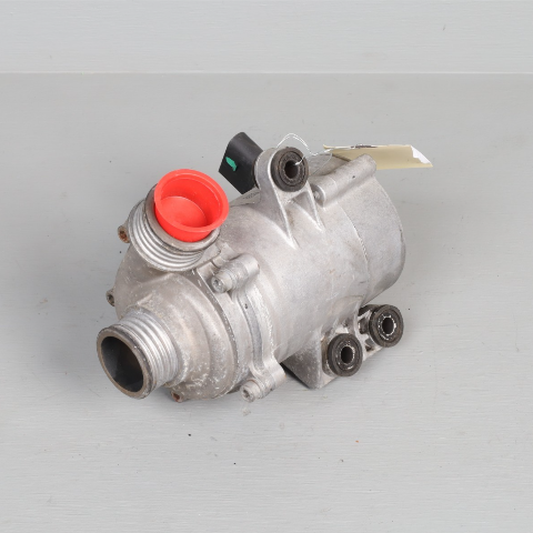 2013-2018 BMW 320i Electric Auxiliary Water Pump 11517597715 OEM