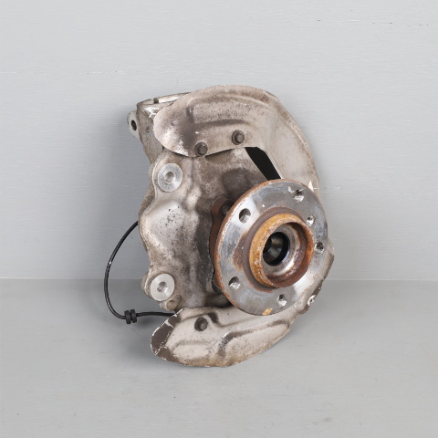 2014-2021 BMW 230xi 320xi 328xi 335xi Right Front Spindle Knuckle Hub OEM