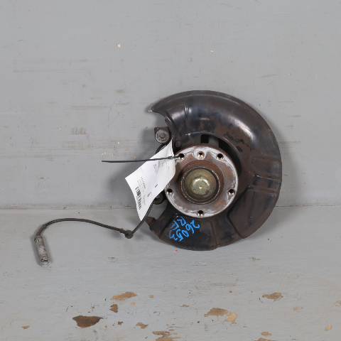 BMW 325i 328i Z3 E36 Right Front Spindle Knuckle Hub 31211092080OEM