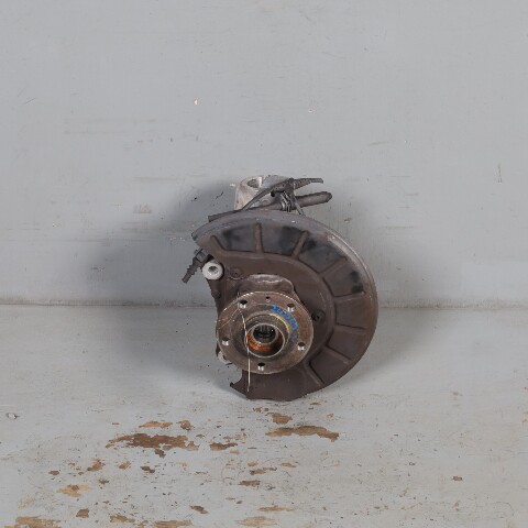 06-10 Volkswagen Passat 09-17 CC Left Front Spindle Knuckle Hub 3C0407253F OEM