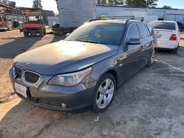 2006 BMW 530xi Touring (E61) - No Damage - Stock #26074