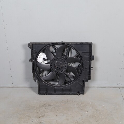 2013-2017 BMW X3 X4 2.0 Radiator Fan With Shroud 17427601176 OEM
