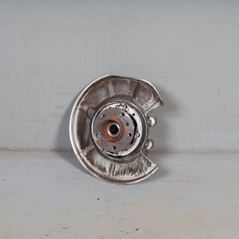 2007-2010 BMW 650i Right Passenger Rear Spindle Knuckle Hub OEM 33326775080