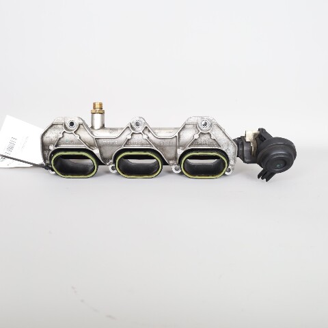 2011-2018 Porsche Cayenne Panamera Hybrid Right Driver Lower Intake Manifold OEM