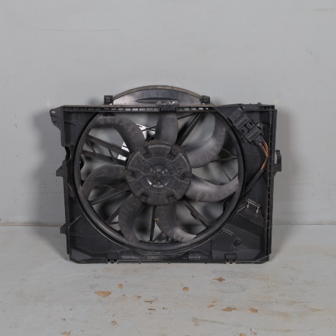 2007-2013 BMW 128i 328i N51 Radiator Cooling Fan 17427547305 OEM