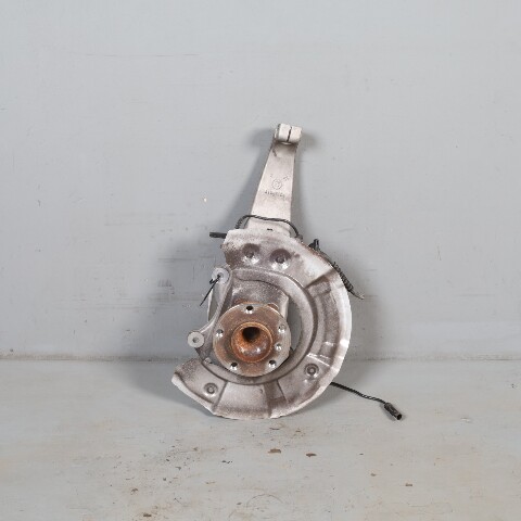 2011-2016 BMW 528i 535i 550i 650i Right Passenger Front Spindle Knuckle Hub OEM
