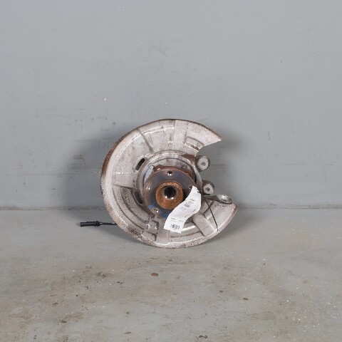 2011-2016 BMW 528i 535i 550i Left Rear Spindle Knuckle Hub 33326793769 OEM