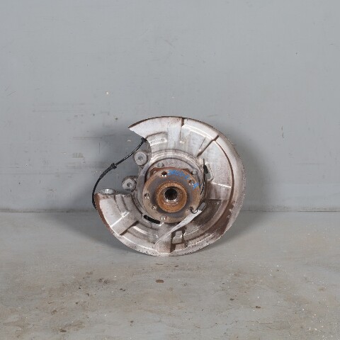 2011-2016 BMW 528i 535i 550i Right Rear Spindle Knuckle Hub 33326793770 OEM