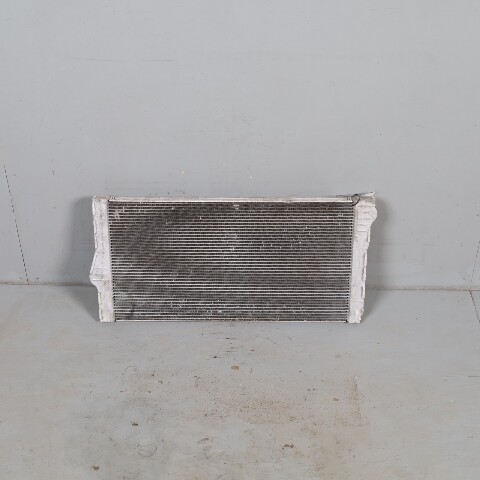 2010-2016 BMW 535i 535i GT 740i 740i Active 5 Radiator 17117562586 OEM