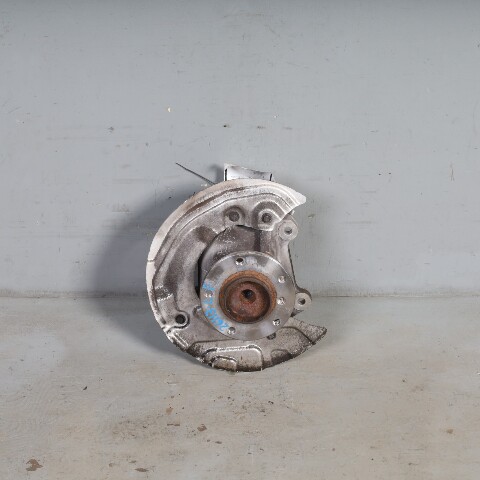 BMW 128i 135i 328i 330i 335i Z4 Left Front Spindle Hub 31216764443 OEM