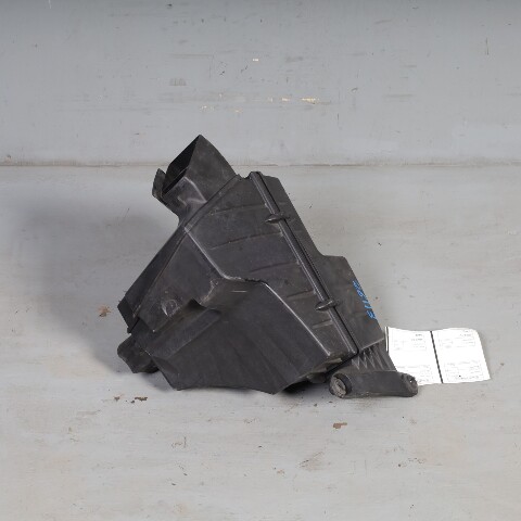 2007-2013 BMW 128i 328i Air Cleaner Filter Box Housing 13717555288 OEM