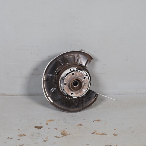2013-2018 BMW 320i 328i 335i Sedan xDrive Left Rear Spindle Knuckle Hub OEM