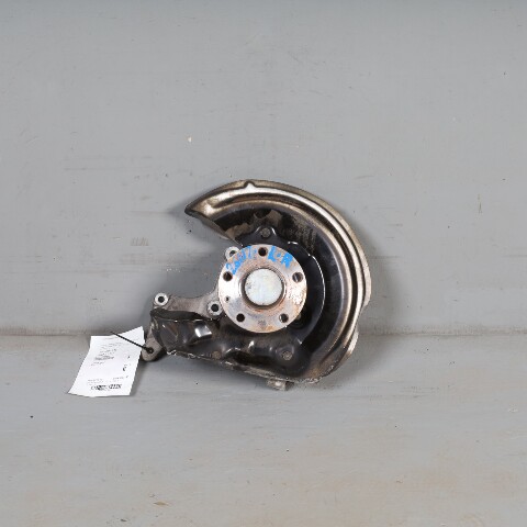 Volkswagen Passat Tiguan Audi Q3 Left Driver Rear Spindle Knuckle Hub OEM