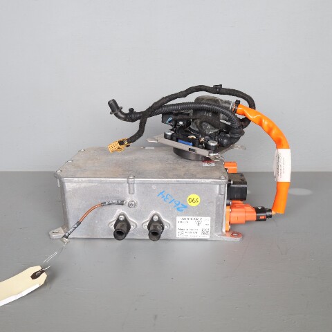 2015-2018 Porsche Cayenne Hybrid Drive Motor Battery Pack Charger OEM 5QE915682P