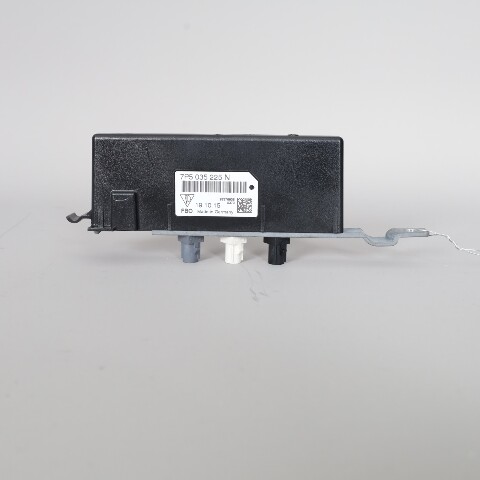 2011-2016 Porsche Cayenne 958 Antenna Amplifier OEM 7P5035225N