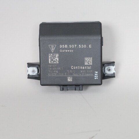 2015-2016 Porsche Cayenne 958 Gateway Control Module OEM 95B907530E