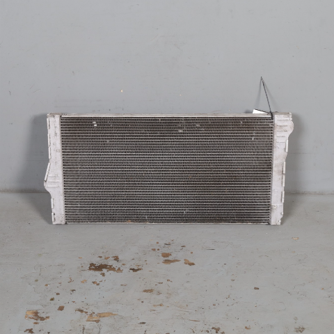 2010-2016 BMW 535i 535i GT 740i 740i Active 5 Radiator 17117562586 OEM