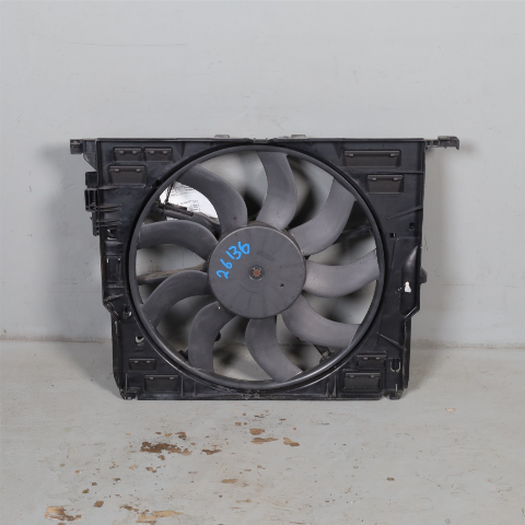 2011-2016 BMW 535i 640i 740i Radiator Cooling Fan 17427647652 OEM