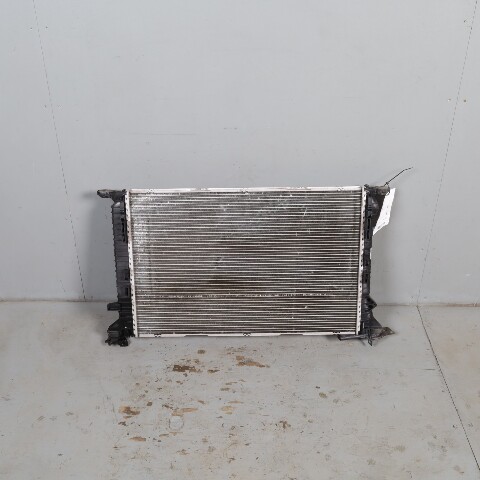 2009-2016 Audi A4 A5 A6 Q5 2.0 Radiator 8K0121251T OEM