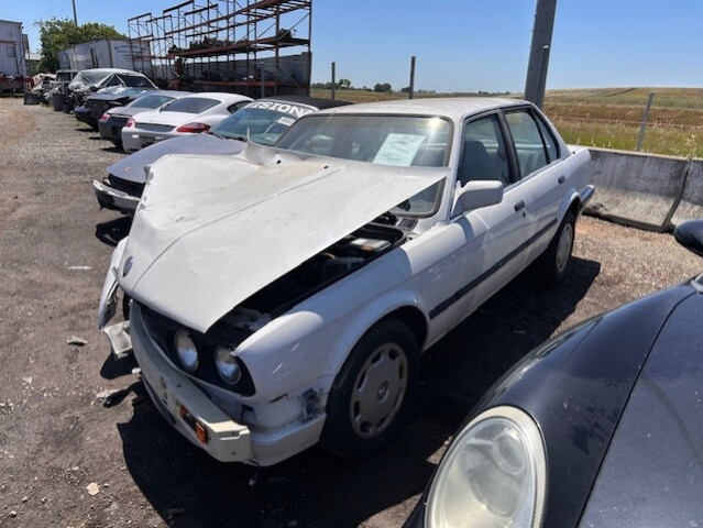 1991 BMW 318i E30 Parts - 5-Speed Manual, Rust-Free CA Stock #26158