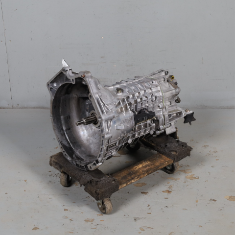 1990-1991 BMW 318i E30 Manual Transmission OEM 23001222035